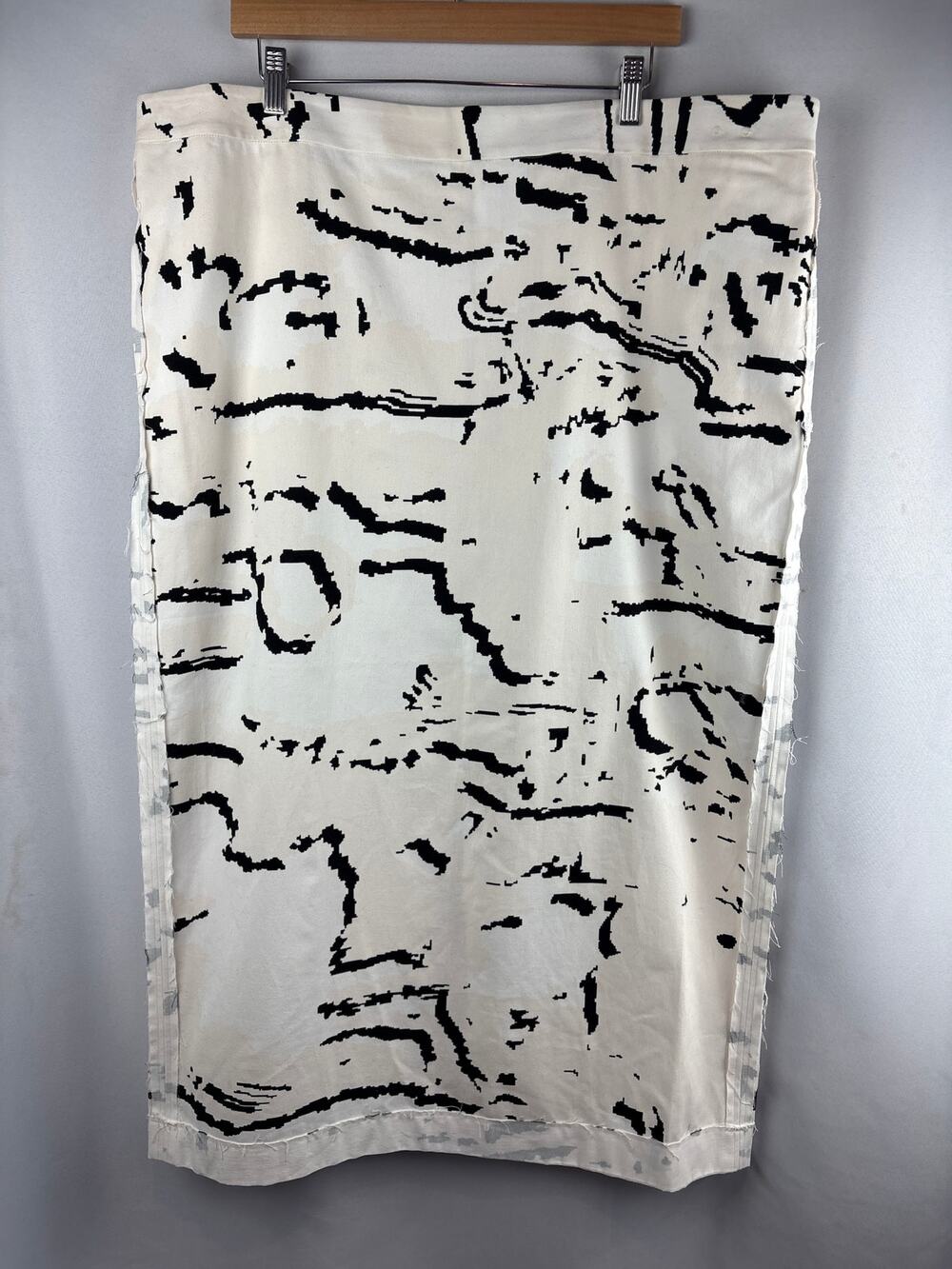 Women’s Maison Blanche Size 7 White Patterned Maxi Skirt